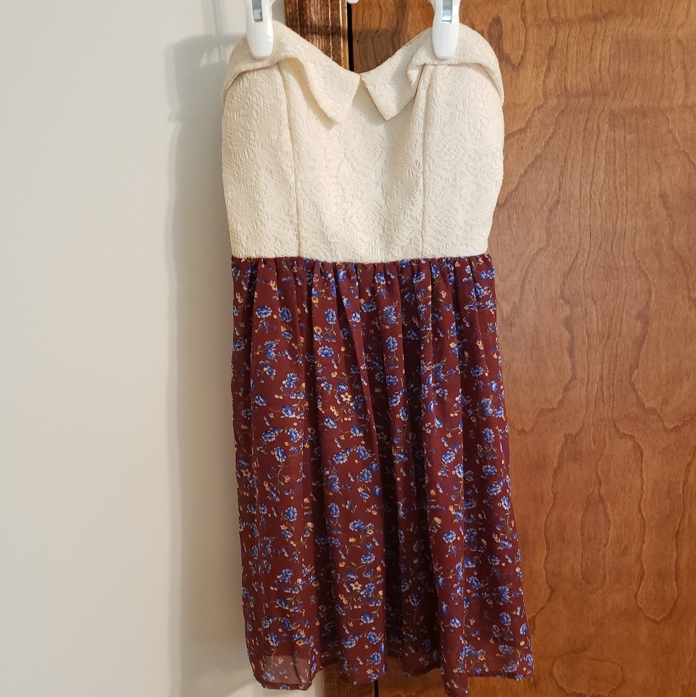 Summer strapless dress